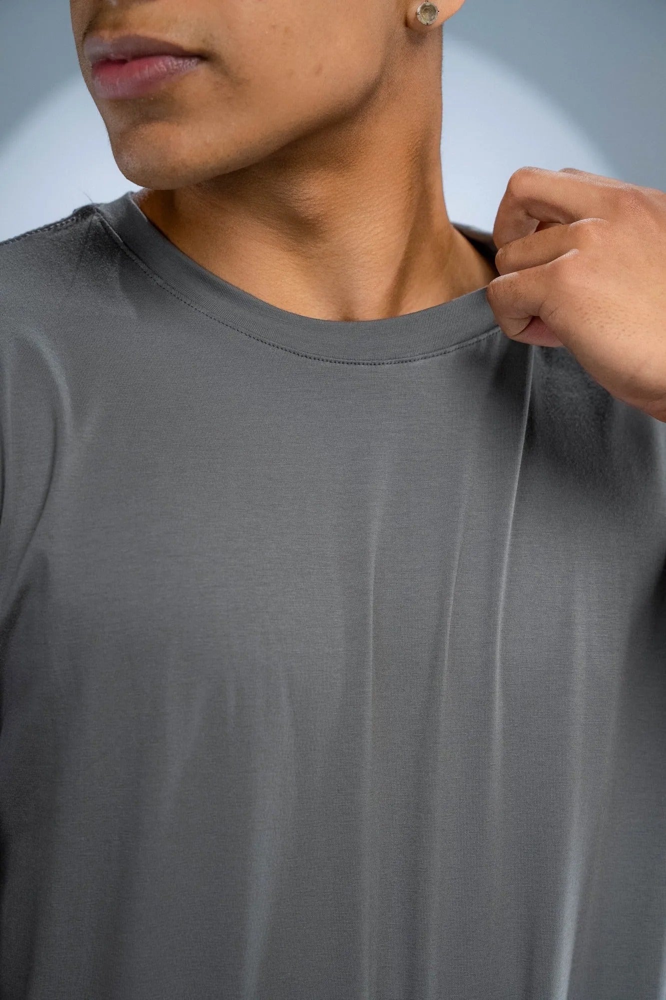 Camiseta Algodão Egípcio Cinza Chumbo