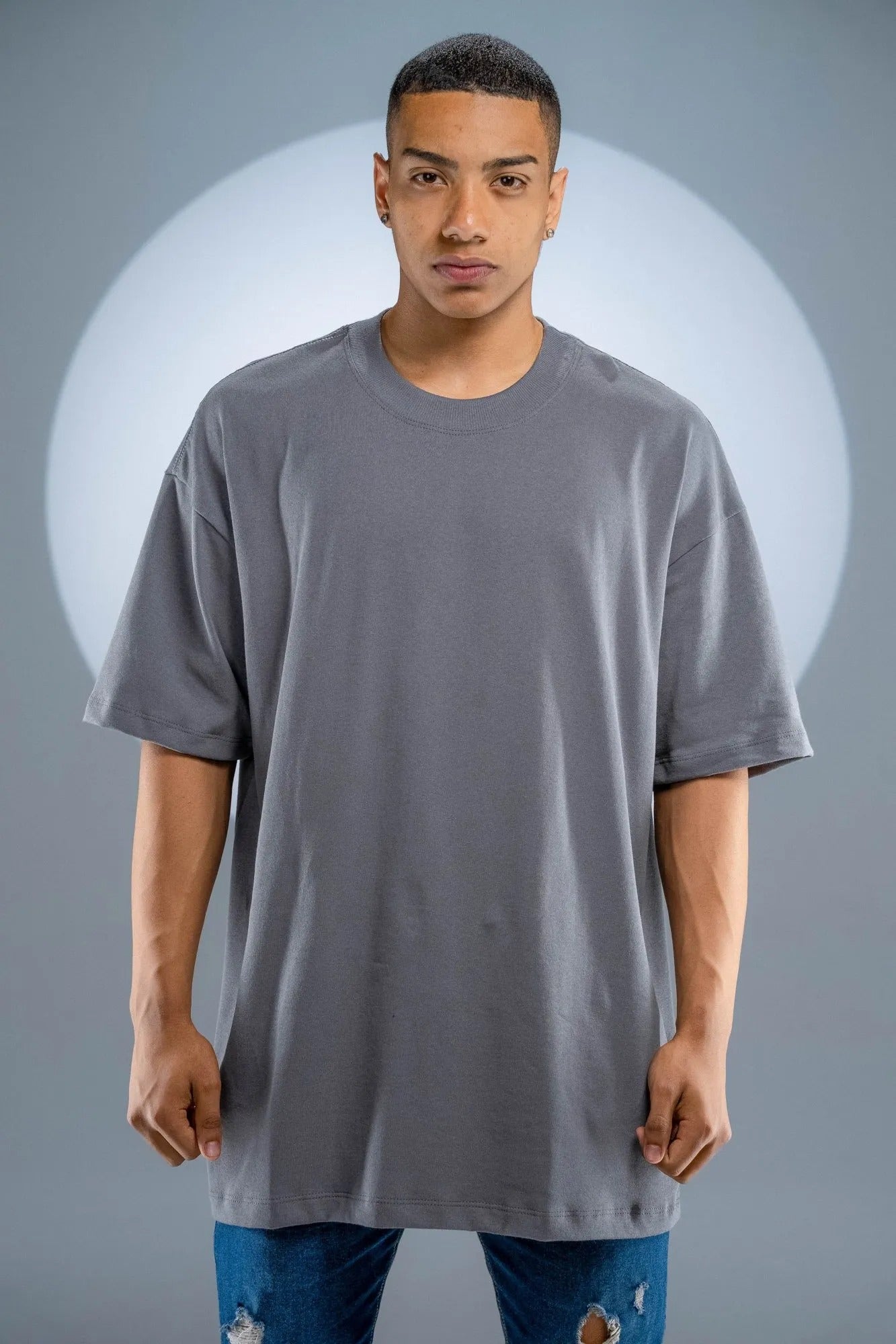 Camiseta Oversized Cinza Chumbo